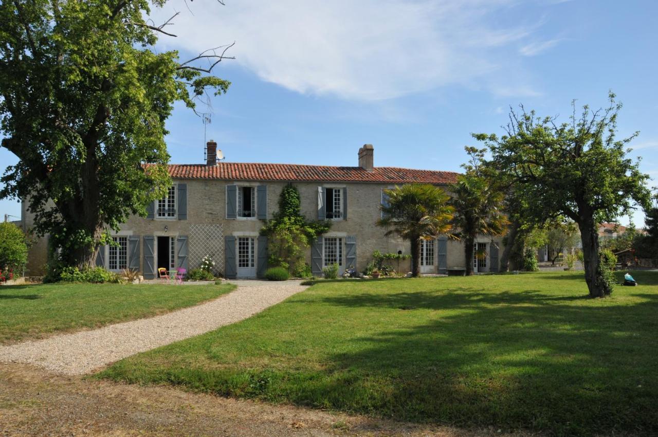 Le Logis De La Venerie Hotell Olonne-sur-Mer Exteriör bild